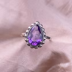 Retro Amethyst Ring