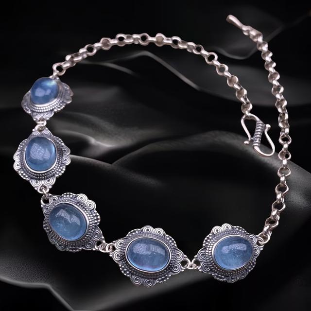 A Silver Set Multi Stone Aquamarine Bracelet